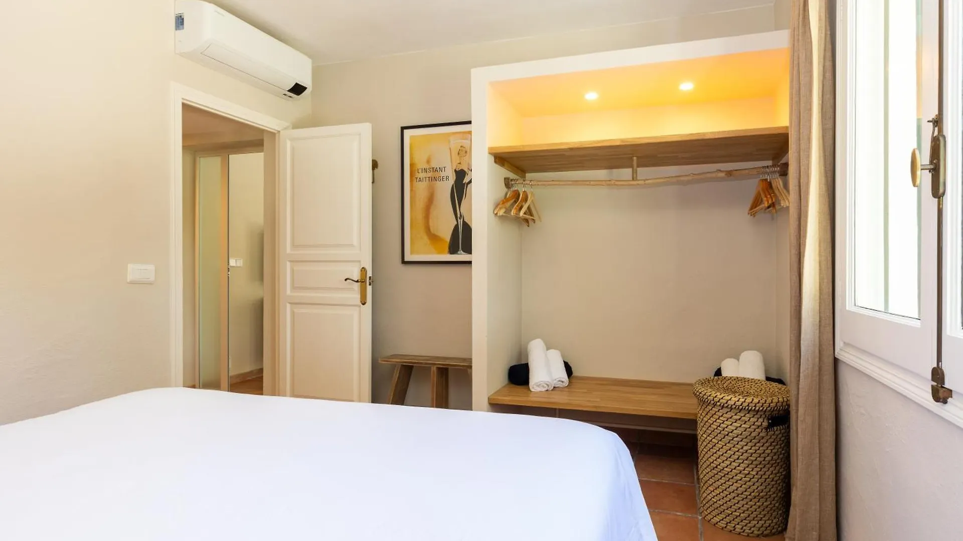 Villa Caterina Authentic Villa In Quiet, Wooded Area Es Mercadal
