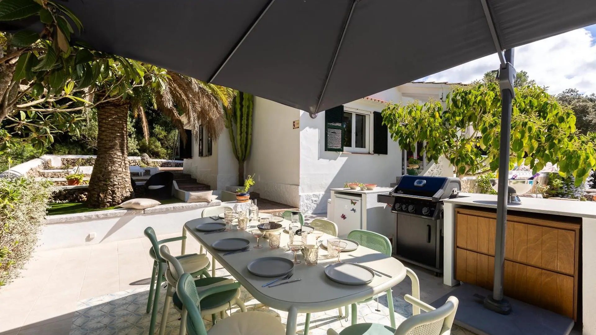 Villa Caterina Authentic Villa In Quiet, Wooded Area Es Mercadal